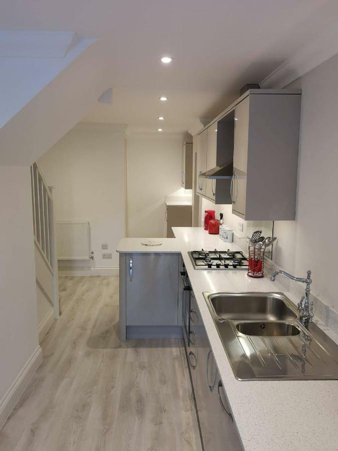 Вилла Guildford Town House Экстерьер фото